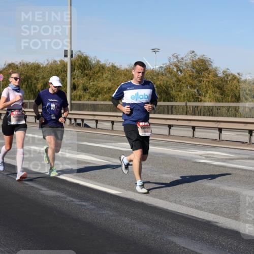 03.10.2025 - Köhlbrandbrückenlauf Julia Fischer http://msf.ph/oto/9008156 03.10.2025 12:49:45 Position 3 4279 meine-sportfotos.de