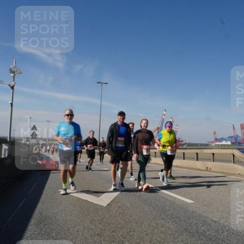 03.10.2025 - Köhlbrandbrückenlauf Matties Gatica Varas http://msf.ph/oto/9008193 03.10.2025 13:04:02 Position 2  meine-sportfotos.de
