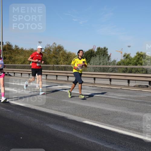 03.10.2025 - Köhlbrandbrückenlauf Julia Fischer http://msf.ph/oto/9008210 03.10.2025 12:49:52 Position 3  meine-sportfotos.de