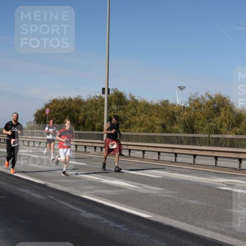 03.10.2025 - Köhlbrandbrückenlauf Julia Fischer http://msf.ph/oto/9008230 03.10.2025 12:49:57 Position 3  meine-sportfotos.de