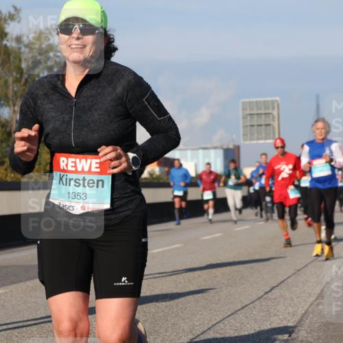 03.10.2025 - Köhlbrandbrückenlauf Luisa Fischer http://msf.ph/oto/9008258 03.10.2025 10:50:06 Position 3 543, 1353 meine-sportfotos.de