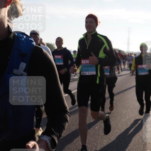 03.10.2025 - Köhlbrandbrückenlauf Fabian Wolf http://msf.ph/oto/9008282 03.10.2025 09:20:38 Position 3 1201 meine-sportfotos.de