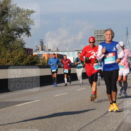 03.10.2025 - Köhlbrandbrückenlauf Luisa Fischer http://msf.ph/oto/9008284 03.10.2025 10:50:07 Position 3 1025 meine-sportfotos.de