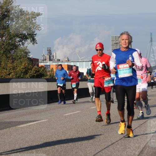 03.10.2025 - Köhlbrandbrückenlauf Luisa Fischer http://msf.ph/oto/9008291 03.10.2025 10:50:08 Position 3  meine-sportfotos.de