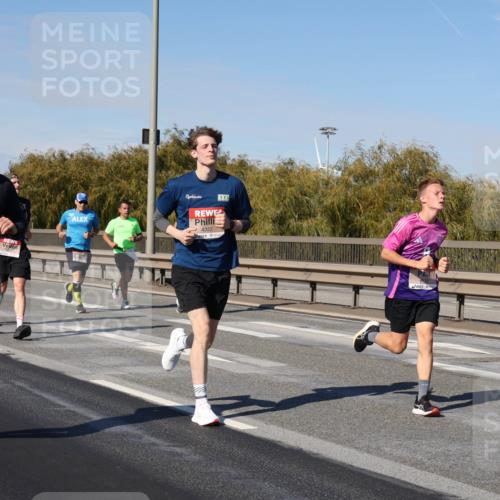 03.10.2025 - Köhlbrandbrückenlauf Julia Fischer http://msf.ph/oto/9008292 03.10.2025 12:50:10 Position 3 6783, 4322, 9411 meine-sportfotos.de