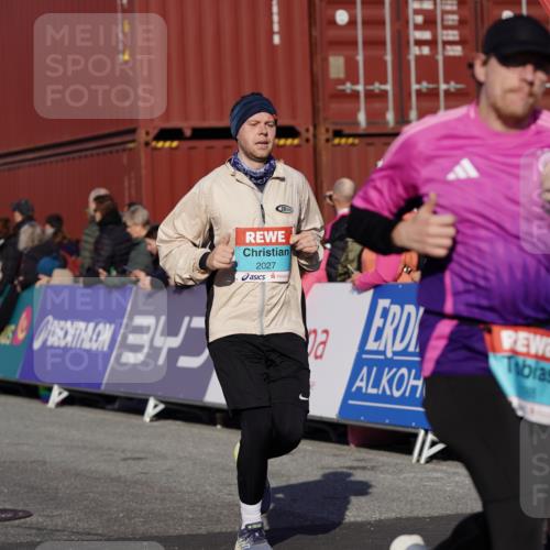 03.10.2025 - Köhlbrandbrückenlauf Michael Burmester http://msf.ph/oto/9008293 03.10.2025 10:09:44 Ziel 1188, 1399, 1409, 1786, 1801, 2027, 3321, 3539, 3811 meine-sportfotos.de