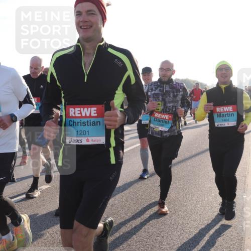 03.10.2025 - Köhlbrandbrückenlauf Fabian Wolf http://msf.ph/oto/9008300 03.10.2025 09:20:38 Position 3 1947, 1201, 1669, 1464 meine-sportfotos.de