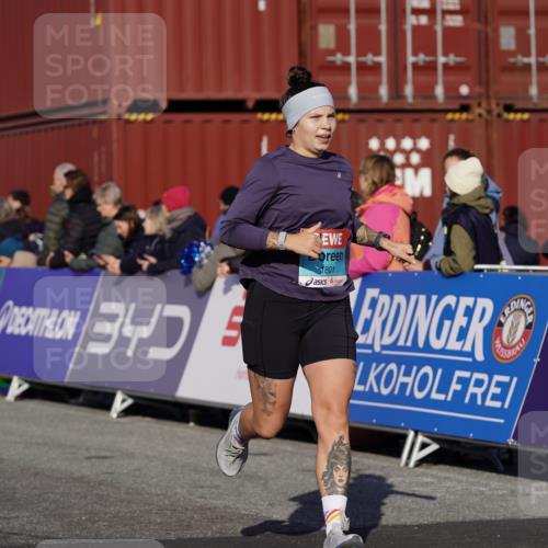 03.10.2025 - Köhlbrandbrückenlauf Michael Burmester http://msf.ph/oto/9008371 03.10.2025 10:09:48 Ziel 1188, 1343, 1399, 1409, 1473, 1747, 1801, 1873, 1975, 2027, 2034, 3539, 3811 meine-sportfotos.de