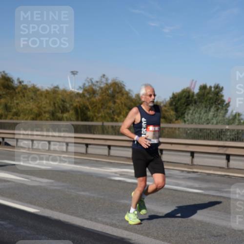 03.10.2025 - Köhlbrandbrückenlauf Julia Fischer http://msf.ph/oto/9008379 03.10.2025 12:50:24 Position 3  meine-sportfotos.de