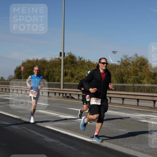 03.10.2025 - Köhlbrandbrückenlauf Julia Fischer http://msf.ph/oto/9008408 03.10.2025 12:50:27 Position 3 4240 meine-sportfotos.de