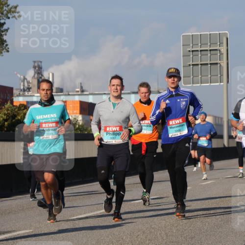 03.10.2025 - Köhlbrandbrückenlauf Luisa Fischer http://msf.ph/oto/9008409 03.10.2025 10:50:15 Position 3 944, 1141, 3067, 1447, 3066, 135 meine-sportfotos.de
