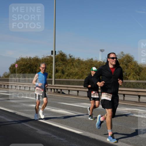 03.10.2025 - Köhlbrandbrückenlauf Julia Fischer http://msf.ph/oto/9008413 03.10.2025 12:50:27 Position 3 4240 meine-sportfotos.de