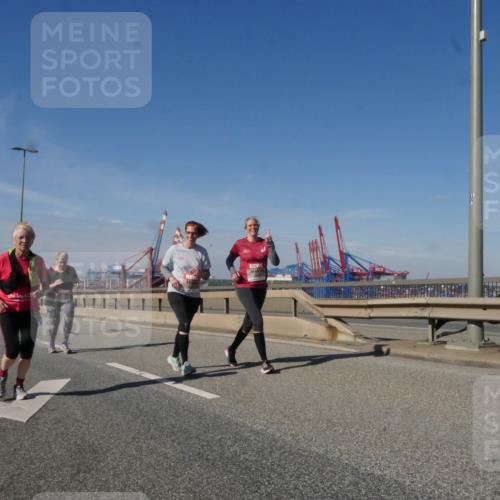 03.10.2025 - Köhlbrandbrückenlauf Matties Gatica Varas http://msf.ph/oto/9008423 03.10.2025 13:04:19 Position 2  meine-sportfotos.de
