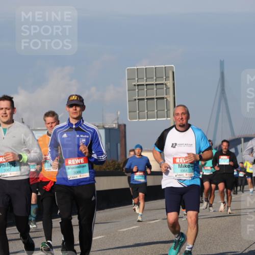 03.10.2025 - Köhlbrandbrückenlauf Luisa Fischer http://msf.ph/oto/9008433 03.10.2025 10:50:16 Position 3 1457, 3067, 11110, 3066, 1351 meine-sportfotos.de