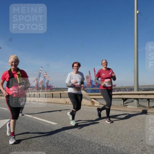 03.10.2025 - Köhlbrandbrückenlauf Matties Gatica Varas http://msf.ph/oto/9008437 03.10.2025 13:04:20 Position 2  meine-sportfotos.de