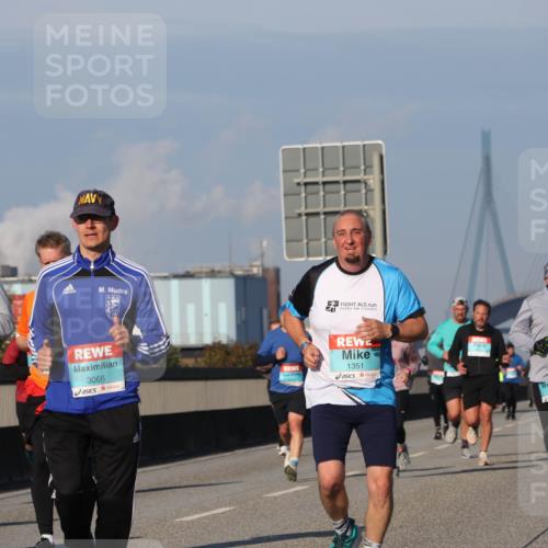 03.10.2025 - Köhlbrandbrückenlauf Luisa Fischer http://msf.ph/oto/9008440 03.10.2025 10:50:17 Position 3 3067, 3066, 1351 meine-sportfotos.de