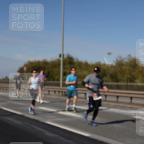 03.10.2025 - Köhlbrandbrückenlauf Julia Fischer http://msf.ph/oto/9008441 03.10.2025 12:50:30 Position 3  meine-sportfotos.de