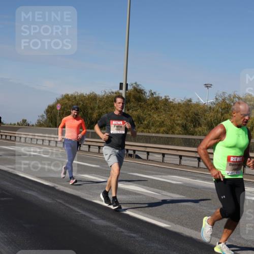 03.10.2025 - Köhlbrandbrückenlauf Julia Fischer http://msf.ph/oto/9008480 03.10.2025 12:50:37 Position 3 6025 meine-sportfotos.de