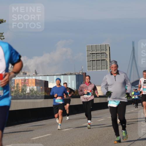 03.10.2025 - Köhlbrandbrückenlauf Luisa Fischer http://msf.ph/oto/9008484 03.10.2025 10:50:20 Position 3 1 meine-sportfotos.de