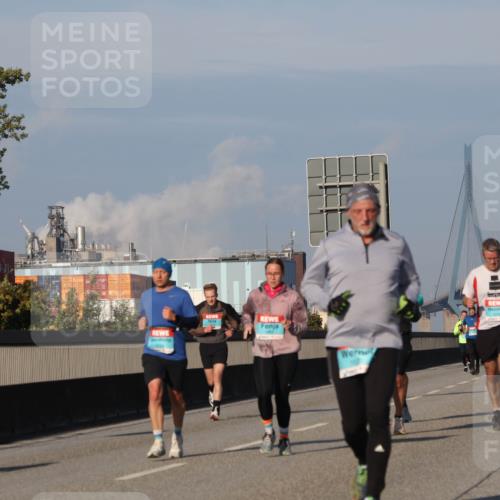 03.10.2025 - Köhlbrandbrückenlauf Luisa Fischer http://msf.ph/oto/9008493 03.10.2025 10:50:21 Position 3  meine-sportfotos.de