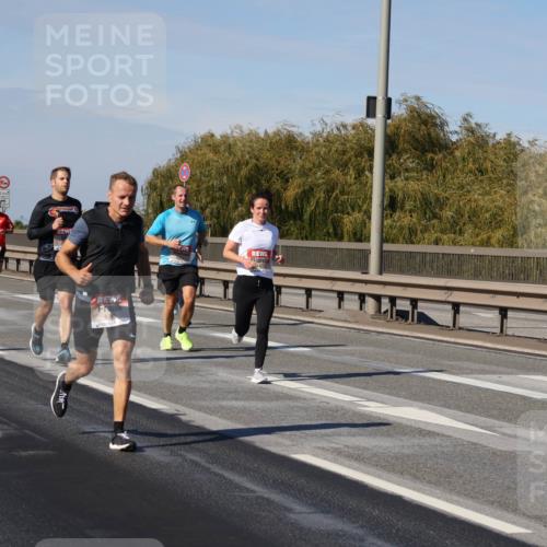 03.10.2025 - Köhlbrandbrückenlauf Julia Fischer http://msf.ph/oto/9008499 03.10.2025 12:50:45 Position 3  meine-sportfotos.de