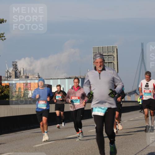03.10.2025 - Köhlbrandbrückenlauf Luisa Fischer http://msf.ph/oto/9008500 03.10.2025 10:50:21 Position 3 2798, 1073 meine-sportfotos.de