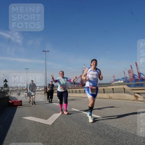 03.10.2025 - Köhlbrandbrückenlauf Matties Gatica Varas http://msf.ph/oto/9008515 03.10.2025 13:04:25 Position 2  meine-sportfotos.de