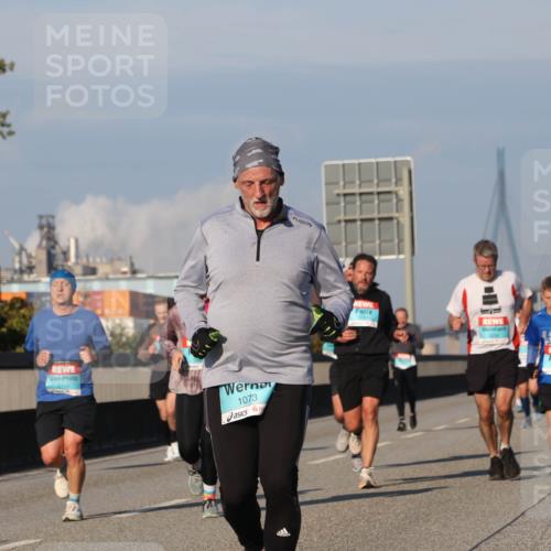 03.10.2025 - Köhlbrandbrückenlauf Luisa Fischer http://msf.ph/oto/9008518 03.10.2025 10:50:22 Position 3 1073 meine-sportfotos.de