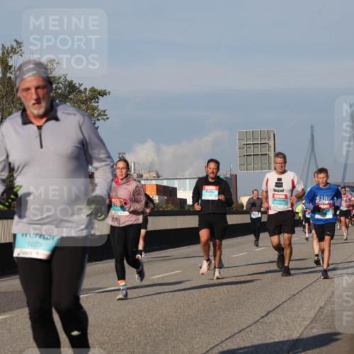 03.10.2025 - Köhlbrandbrückenlauf Luisa Fischer http://msf.ph/oto/9008550 03.10.2025 10:50:24 Position 3 1073 meine-sportfotos.de