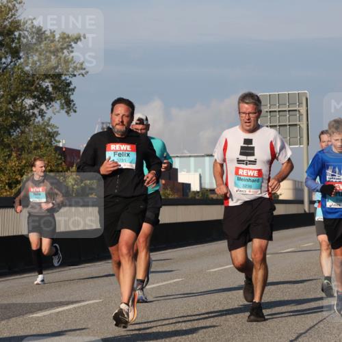 03.10.2025 - Köhlbrandbrückenlauf Luisa Fischer http://msf.ph/oto/9008584 03.10.2025 10:50:26 Position 3 1623, 3235, 3236, 2920 meine-sportfotos.de