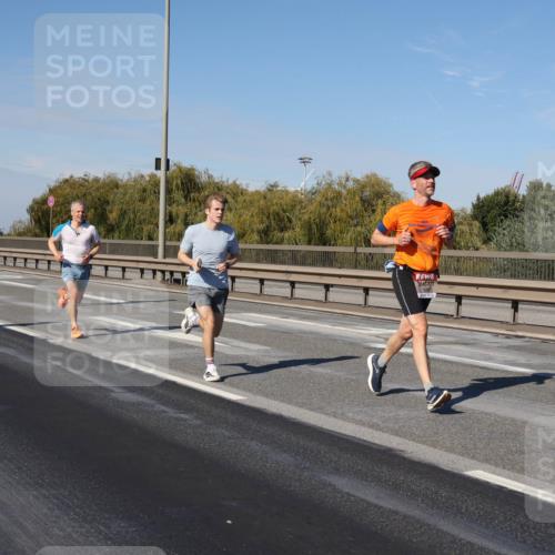 03.10.2025 - Köhlbrandbrückenlauf Julia Fischer http://msf.ph/oto/9008588 03.10.2025 12:51:00 Position 3  meine-sportfotos.de