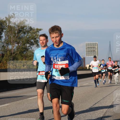 03.10.2025 - Köhlbrandbrückenlauf Luisa Fischer http://msf.ph/oto/9008637 03.10.2025 10:50:29 Position 3 2732, 29 meine-sportfotos.de