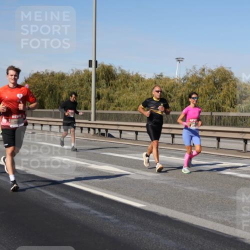 03.10.2025 - Köhlbrandbrückenlauf Julia Fischer http://msf.ph/oto/9008645 03.10.2025 12:51:09 Position 3  meine-sportfotos.de