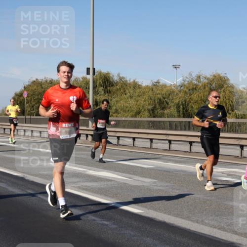 03.10.2025 - Köhlbrandbrückenlauf Julia Fischer http://msf.ph/oto/9008657 03.10.2025 12:51:10 Position 3  meine-sportfotos.de