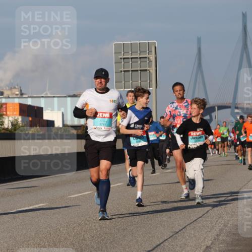 03.10.2025 - Köhlbrandbrückenlauf Luisa Fischer http://msf.ph/oto/9008683 03.10.2025 10:50:31 Position 3 3791, 3196, 1173 meine-sportfotos.de