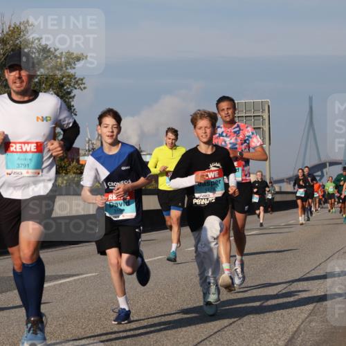 03.10.2025 - Köhlbrandbrückenlauf Luisa Fischer http://msf.ph/oto/9008726 03.10.2025 10:50:35 Position 3 3791, 3190 meine-sportfotos.de