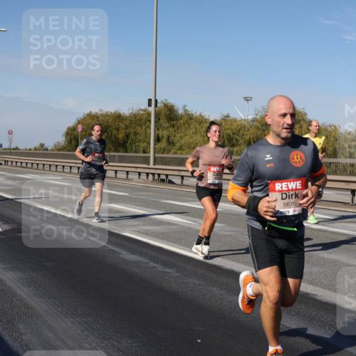 03.10.2025 - Köhlbrandbrückenlauf Julia Fischer http://msf.ph/oto/9008731 03.10.2025 12:51:16 Position 3 5670 meine-sportfotos.de