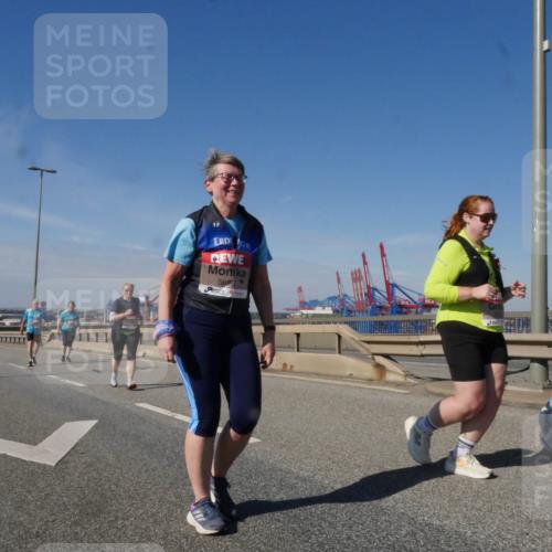 03.10.2025 - Köhlbrandbrückenlauf Matties Gatica Varas http://msf.ph/oto/9008735 03.10.2025 13:04:44 Position 2 5696 meine-sportfotos.de