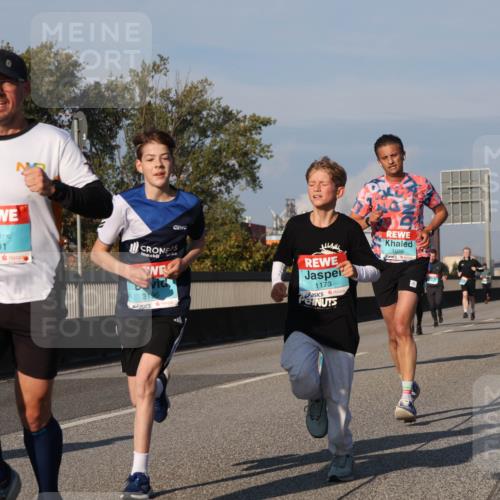 03.10.2025 - Köhlbrandbrückenlauf Luisa Fischer http://msf.ph/oto/9008739 03.10.2025 10:50:36 Position 3 3791, 3196, 1173, 1039 meine-sportfotos.de
