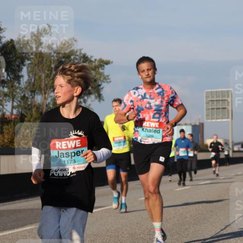 03.10.2025 - Köhlbrandbrückenlauf Luisa Fischer http://msf.ph/oto/9008751 03.10.2025 10:50:36 Position 3 96, 1173, 1039 meine-sportfotos.de