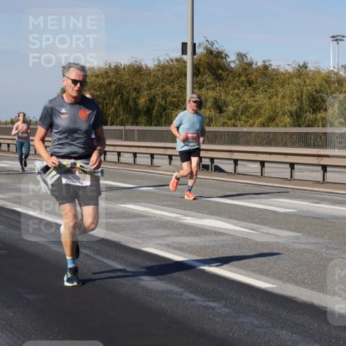 03.10.2025 - Köhlbrandbrückenlauf Julia Fischer http://msf.ph/oto/9008762 03.10.2025 12:51:26 Position 3  meine-sportfotos.de