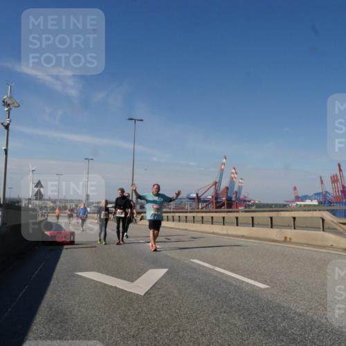 03.10.2025 - Köhlbrandbrückenlauf Matties Gatica Varas http://msf.ph/oto/9008818 03.10.2025 13:05:04 Position 2  meine-sportfotos.de
