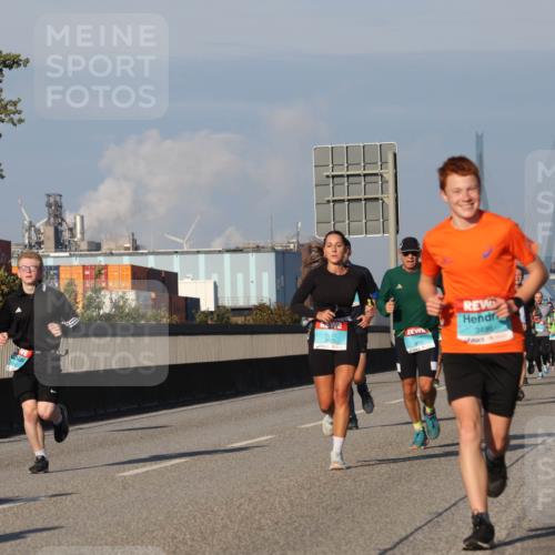 03.10.2025 - Köhlbrandbrückenlauf Luisa Fischer http://msf.ph/oto/9008851 03.10.2025 10:50:43 Position 3 3496 meine-sportfotos.de