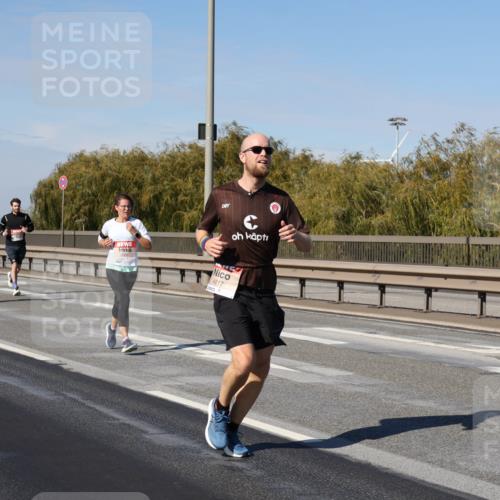 03.10.2025 - Köhlbrandbrückenlauf Julia Fischer http://msf.ph/oto/9008872 03.10.2025 12:51:35 Position 3 4217 meine-sportfotos.de