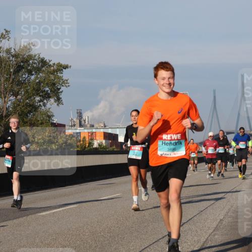 03.10.2025 - Köhlbrandbrückenlauf Luisa Fischer http://msf.ph/oto/9008873 03.10.2025 10:50:44 Position 3 3496 meine-sportfotos.de