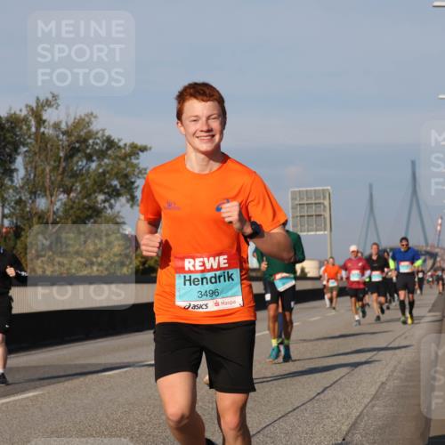 03.10.2025 - Köhlbrandbrückenlauf Luisa Fischer http://msf.ph/oto/9008886 03.10.2025 10:50:45 Position 3 3496 meine-sportfotos.de