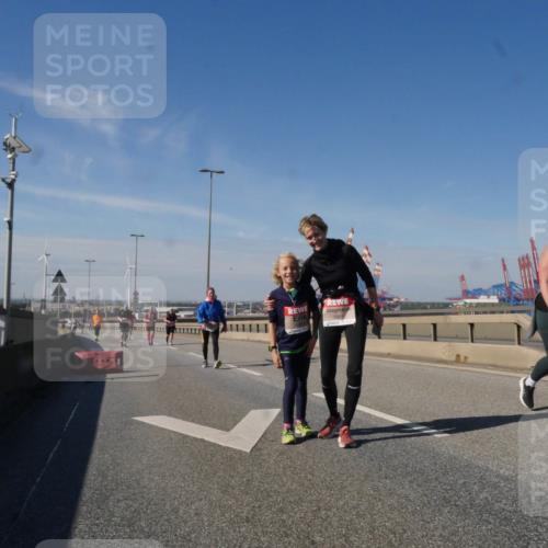 03.10.2025 - Köhlbrandbrückenlauf Matties Gatica Varas http://msf.ph/oto/9008887 03.10.2025 13:05:11 Position 2 5905 meine-sportfotos.de