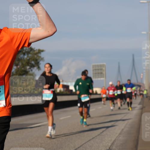 03.10.2025 - Köhlbrandbrückenlauf Luisa Fischer http://msf.ph/oto/9008897 03.10.2025 10:50:46 Position 3 3496 meine-sportfotos.de
