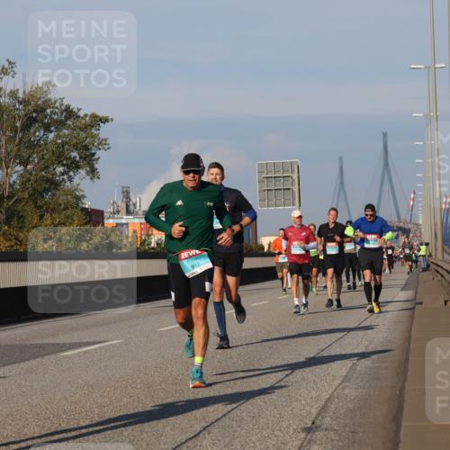 03.10.2025 - Köhlbrandbrückenlauf Luisa Fischer http://msf.ph/oto/9008920 03.10.2025 10:50:47 Position 3 3825, 3812 meine-sportfotos.de