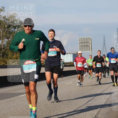 03.10.2025 - Köhlbrandbrückenlauf Luisa Fischer http://msf.ph/oto/9008940 03.10.2025 10:50:49 Position 3 3812, 3138 meine-sportfotos.de